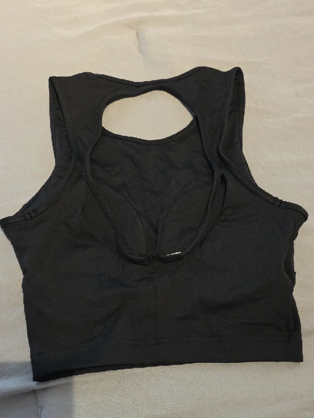 ALO  Black Racerback Crop Sports Bra Tank
